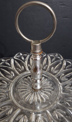 Federal Glass Co. 2 Tier Tidbit Serving Tray With Handle Petal Pattern Clear - Picture 4 of 12