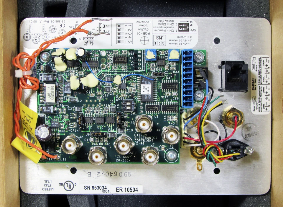 Extron RGB 404, Black - NEW IN BOX - Image 3 of 3