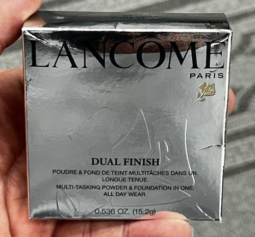 New! Lancome Dual Finish Multi-Tasking Powder & Foundation In One #560 Suede C - Picture 1 of 4