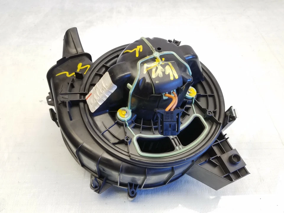 Motor ventilador aquecedor A/C 2013-2017 BMW X3 X4, HVAC - 64119227670 - Imagem 2 de 4