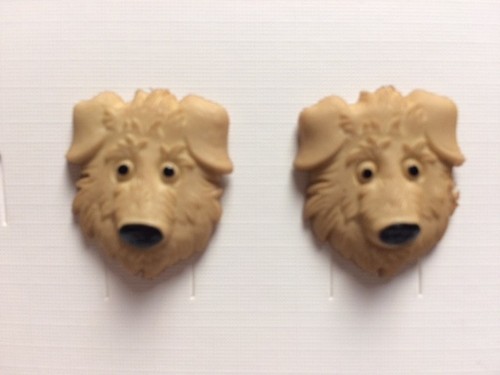 NEW RESIN TAN BROWN SHAGGY DOG FACE STUD EARRINGS BUTTERFLY BACK - Picture 2 of 3