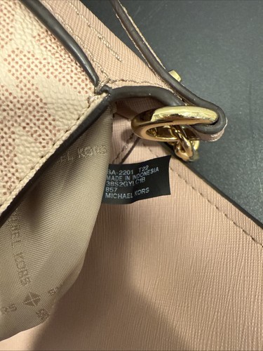 Michael Kors Sylvia Small Flap Crossbody Messenger Bag Pink - Picture 15 of 20