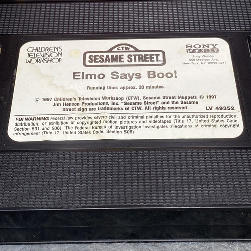 Sesame Street: Elmo Says BOO! VHS Tape 1999 Halloween Spooky Cartoon Show Rare - Picture 8 of 8
