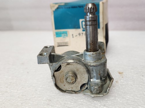 NOS OEM GM 1965 1966 1967 Corvette Convertible Vent Window Regulator RH 9704600 - Picture 7 of 13