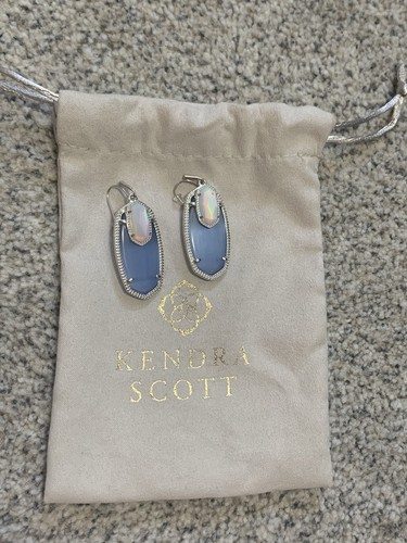 Kendra Scott Emmy Earrings- New