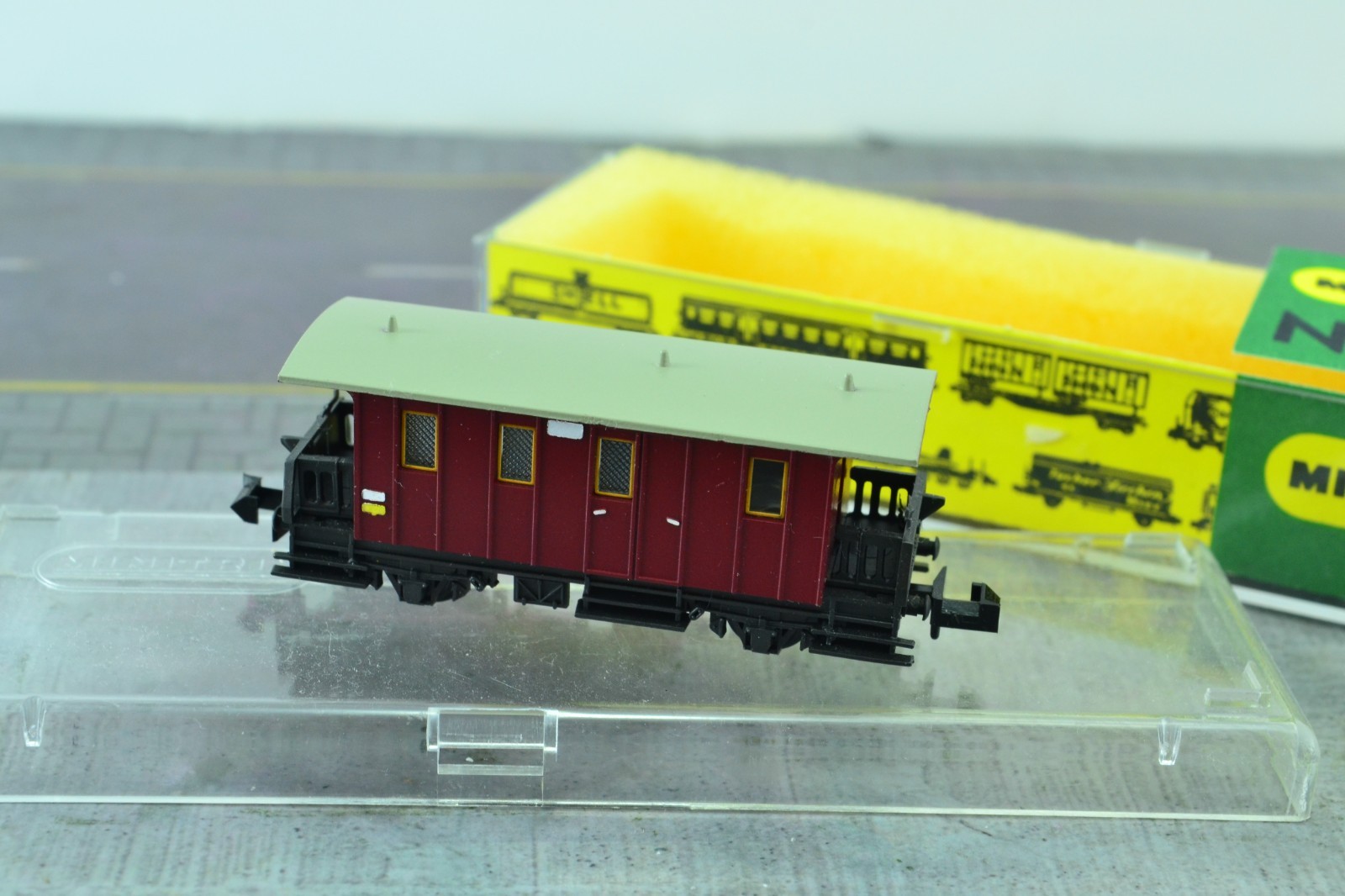 Picture 3 of 5