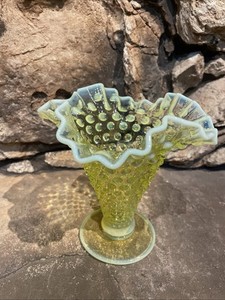 fenton opalescent ビンテージ ガラス製 花瓶 Fenton Topaz Vase