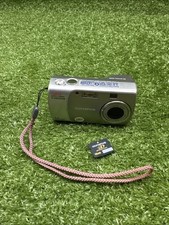 Olympus CAMEDIA D-540 Zoom 3.2MP Digital Camera - Silver.  d5
