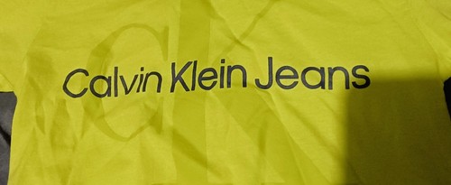 Calvin Klein Boys Size 4  Yellow T-Shirt  New With Tags - Picture 2 of 4