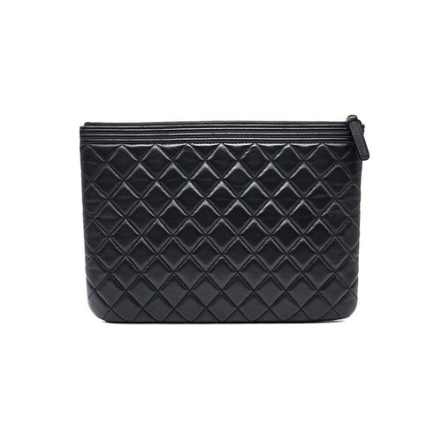 CHANEL Lambskin Boy Clutch New Medium L287662 138373368 - Picture 3 of 6