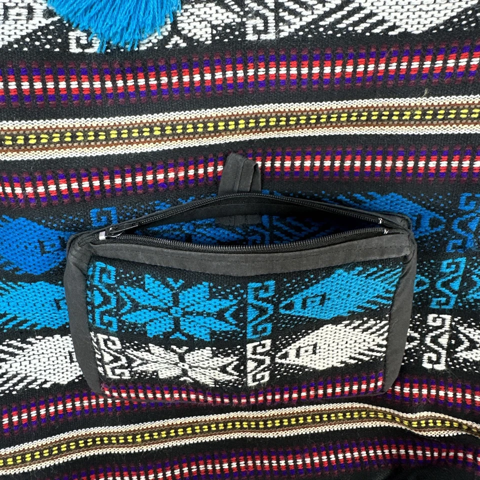 Mochila Boho Tejida Tribal Azteca Azul Negro Borla Forrada Frontal Cremallera Bolsillo Hippie Foto 4 de 4