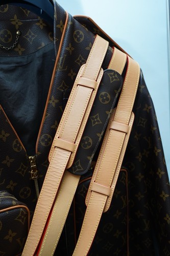 2019 Louis Vuitton Monogram Leather Men’s Jacket Limited Edition. - Picture 13 of 18