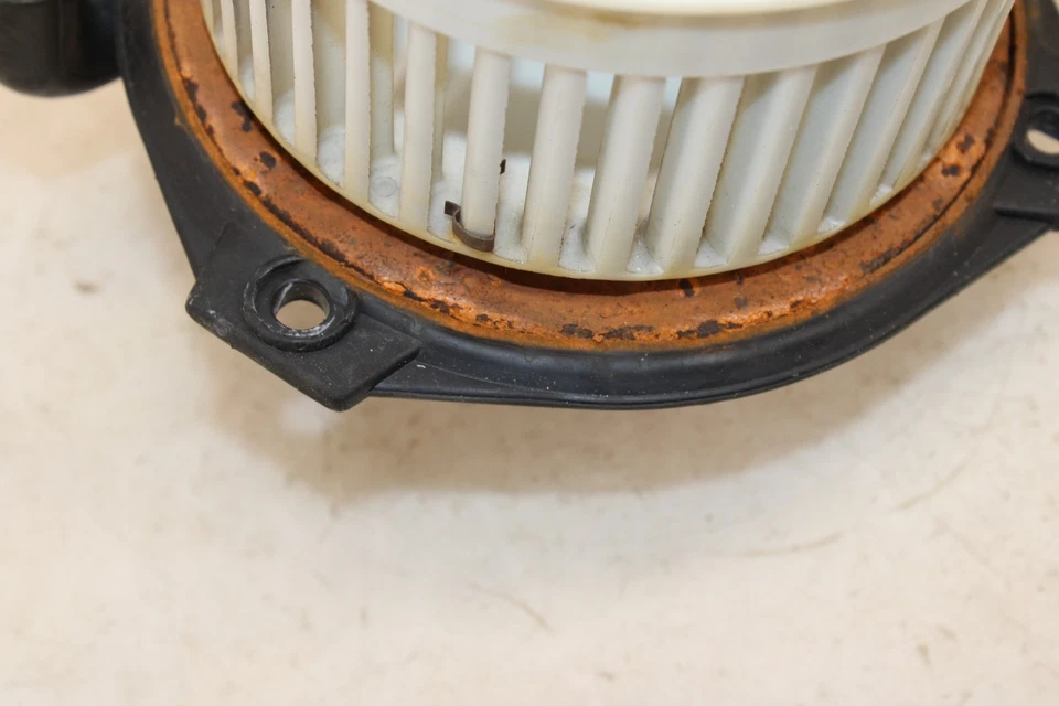 Chevrolet Corvette 2000-2004 motor soplador OEM MP17 Foto 3 de 4