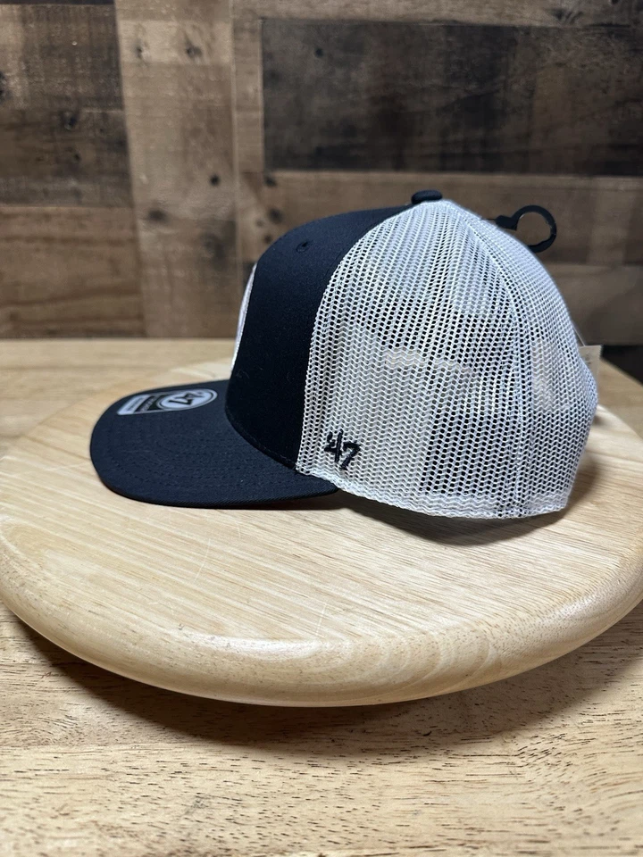 NUEVO Boston Red Sox 1901 '47 Hombre Azul Marino/Blanco Camionero Snapback Sombrero. Foto 2 de 4