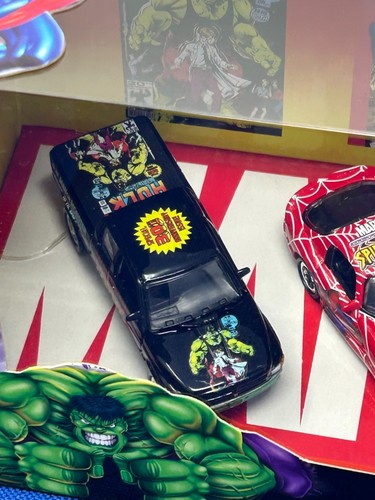 Johnny Lightning Marvel Character Cars Set (3), Hulk, Spider-Man, Wolverine - Picture 2 of 10