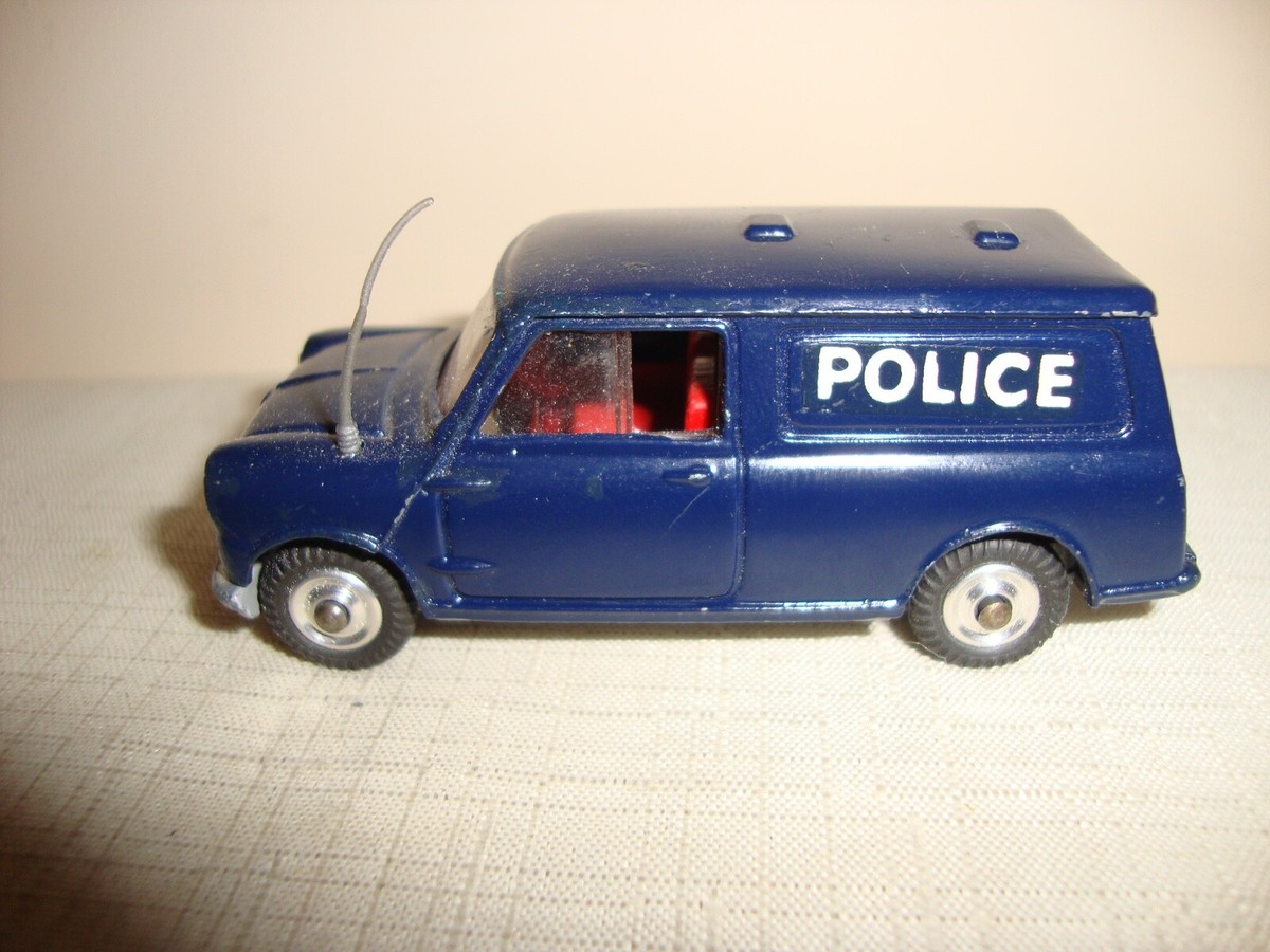 ミニカー CORGI MINI POLICE VAN with TRACKER DOG CORGI 448 B.M.C. MINI POLICE VAN WITH TRACKER DOG