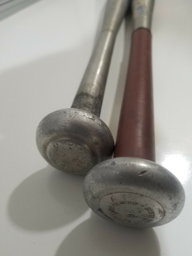 LOT 2 BATS 1) DEBEER TUFFLITE TEE BALL 1610T 2) Easton TK5 2618 both are T-BALL - Picture 3 of 4