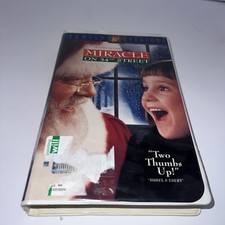 20th Century Fox  Miracle On 34th Street VHS 1995 Clamshell  Vintage New 