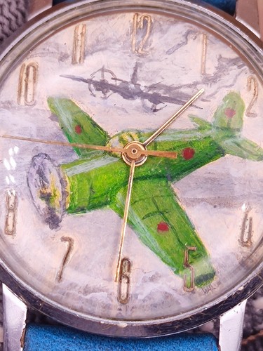 Piece Unique Vintage Watch Vostok Artwork Aircrafts Dogfight Soviet Men USSR - Picture 16 of 17