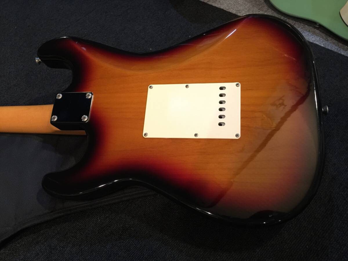Electric Guitar Fender Japan ST68TX 3 Tone Sunburst/LM Alder