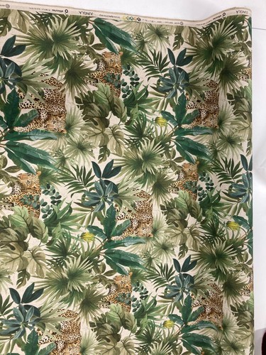 Cortina rica en algodón de tela para animales exóticos verde lino con aspecto de lino - Imagen 2 de 14