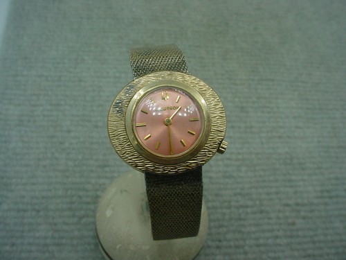NICE VINTAGE BULOVA ACCUTRON 2183 RUNNING, COPPER DIAL !!!! N1 DATE 1971