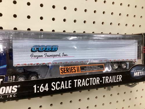 1:64 Peterbilt Cobb Frozen Transport DCP with reefer trailer series II - Picture 3 of 4