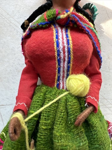 Vintage peruanische Volkskunstpuppe Frau mit Säugling und Tropfenspindel handgefertigt - Bild 3 von 23