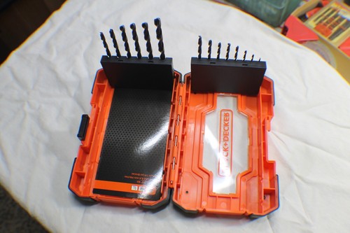 Black & Decker ~ Juego de brocas ~ 14 piezas - Funciona en madera, metal, PVC, plástico, etc. - Imagen 5 de 6