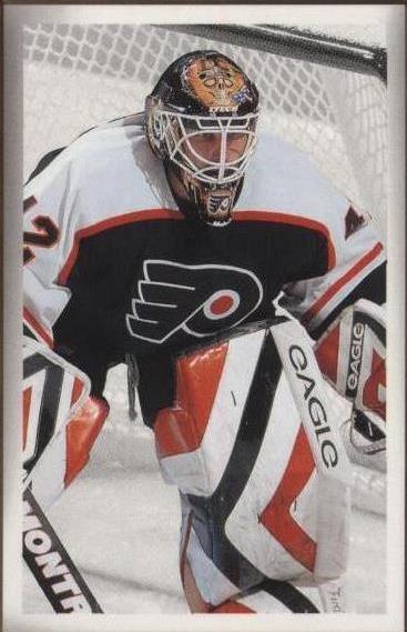 2003-04 Upper Deck Bee Hive - Robert Esche #143 - 1 of 1
