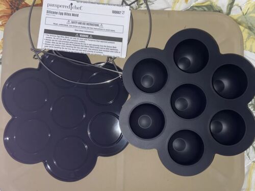 Pampered Chef Silicone Egg Bites Mold Black #100662 NEW - Picture 3 of 4