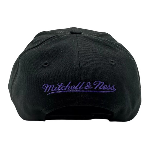 Milwaukee Bucks Hat Black Varsity Bust Original Fit Snapback Mitchell & Ness - Picture 4 of 5