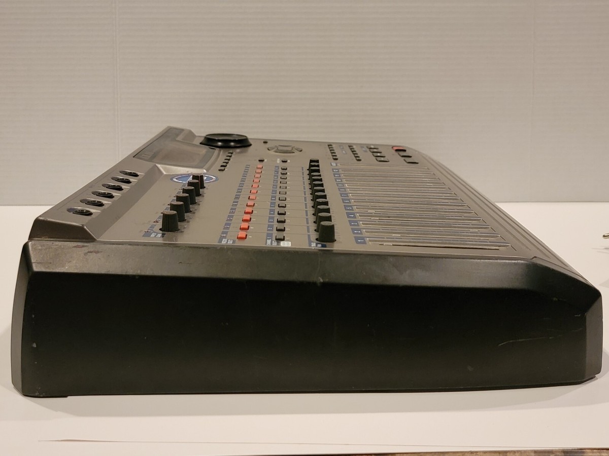 AKAI Professional DPS12i Digital Personal Studio MTR