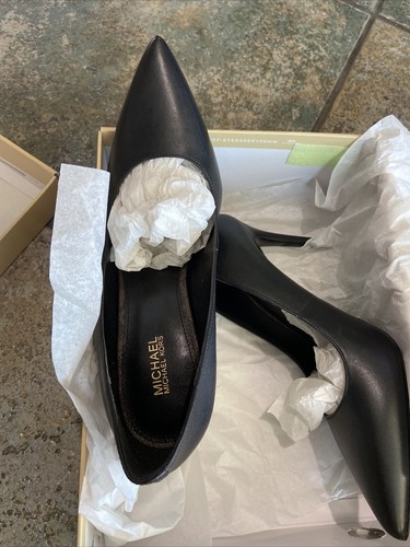 MICHAEL KORS BLACK WOMEN PUMPS SHOES HIGH HEELS GENUINE LEATHER - SIZE 8 W - Picture 2 of 3