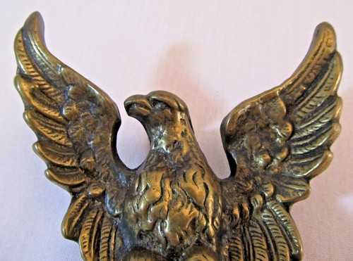 "Llamador de puerta de latón fundido sólido vintage American Eagle con sujetadores 6"" x 4,25" - Imagen 9 de 11