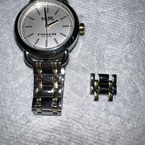 Reloj Coach CA 105.7.14.1143 Unisex 2 Tonos Plata Oro Resistente al Agua + Eslabón Usado en Excelente Condición - Imagen 6 de 10
