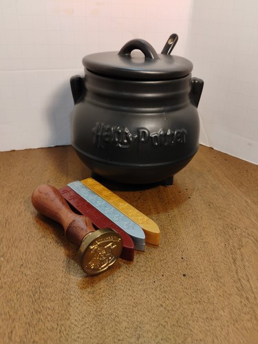 Harry Potter Lot Soup Jar  Ceramic Black Cauldron  W/ Lid,  Wax Seal W/ 3 Sticks - Picture 1 of 11