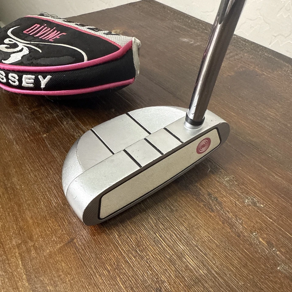 Паттер женский Odyssey Divine Line (розовый) ROSSIE 33 дюйма сталь под правую руку - Изображение 2 из 4