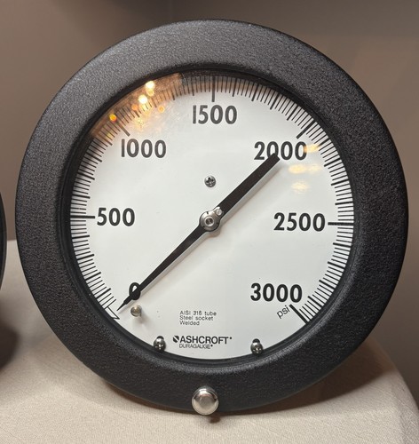 Two Available Ashcroft Duragauge Q-8639 Pressure Gauge 7-1/2” 316 Tube - Picture 3 of 9