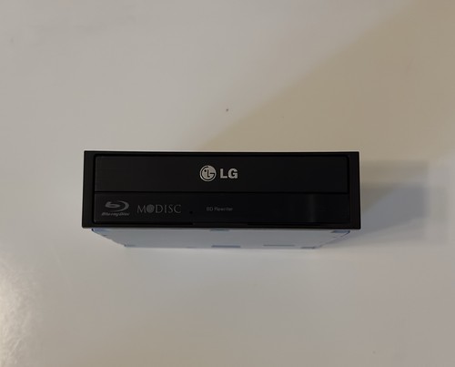 LG BH16NS40 - 16X graveur DVD Blu-Ray BDXL SATA réenregistreur interne - sans boîte