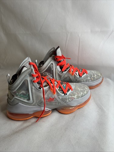 Size 11.5 - Nike LeBron 19 Fast Food Bright Crimson Basketball Shoe DC9339-001 - Picture 2 of 13