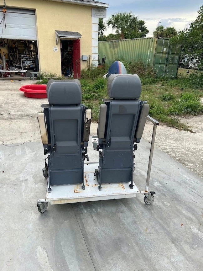 bombardier CRJ200  2 Pilot seats / flight simulator - Image 2 of 4