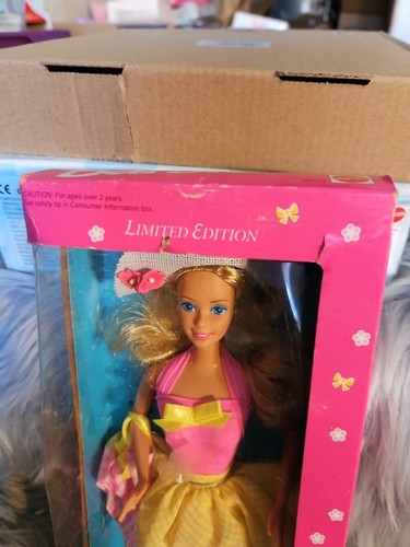 1992 Picnic Pretty Barbie #3808 Limited Edition New - Picture 4 of 17