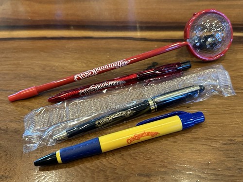 Lot of 4 “Otis Spunkmeyer” Chocolate Chip Cookie Advertising Ball Point Pens e7 - Picture 1 of 4