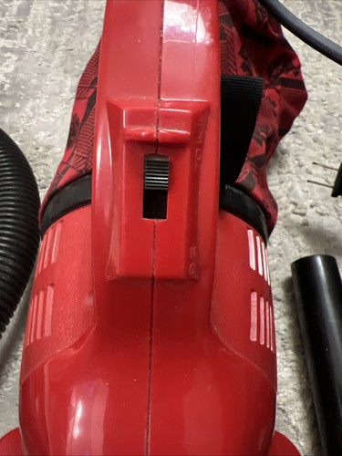 Vintage Royal Dirt Devil Hand Held Vacuum Cleaner Model DD122T With Original Box - Picture 13 of 17