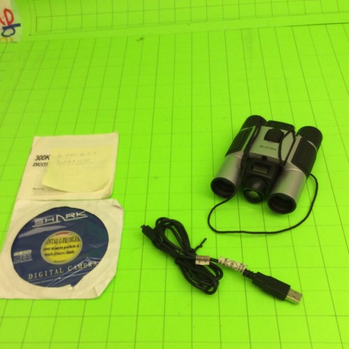 Shark Digital Camera Binoculars - Picture 6 of 9