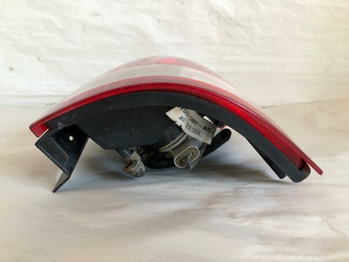 2002 -2007 SATURN VUE Rear Tail Light Lamp Assembly Passenger Right 2GCX13407AC - Bild 5 von 16