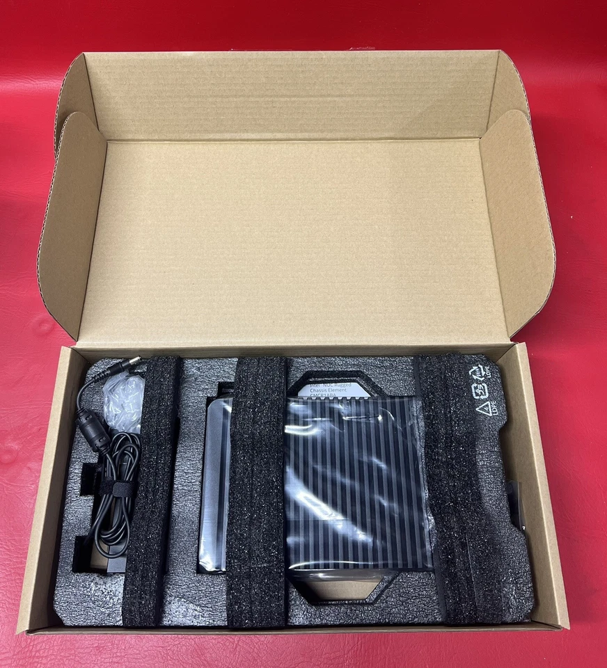 Intel BKCMCR1ABC CMCR1ABC NUC Rugged Chassis Element / No SSD Or Ram - Image 2 of 4