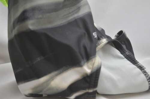 Speedo Size 6/32  One Piece Swimsuit Black/White Anthracite - Picture 3 of 3