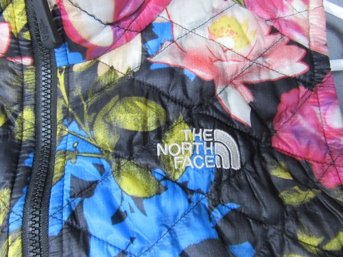 The North Face Vest Womens Small Multicolor Floral Packable Quilted Thermoball - Picture 3 of 22